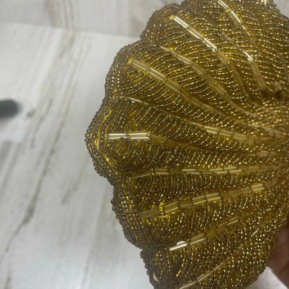 Vintage Handmade Beaded Clam Shell Evening Bag Gold Party Cocktail - Picture 9 of 9